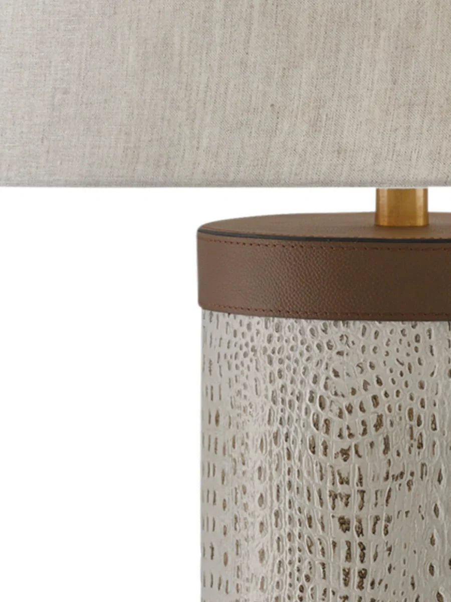 Crocodile Baptiste Table Lamp – Western Elegance in Leather